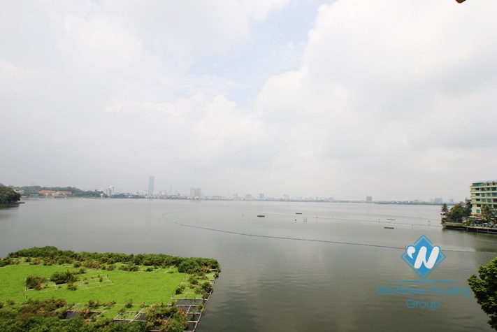 Lake view apartment for lease in Yen Phu Village, Tay Ho, Ha noi 